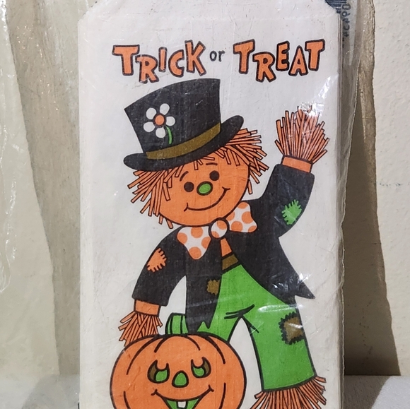 Sealed 1981 Fun World Division Trick or Treat Paper Candy Bags Sealed Package - Picture 2 of 8